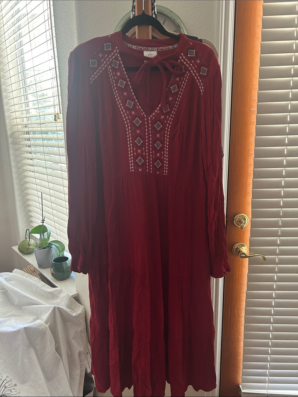 Knox Rose Burgundy Embroidered Maxi Dress VGUC